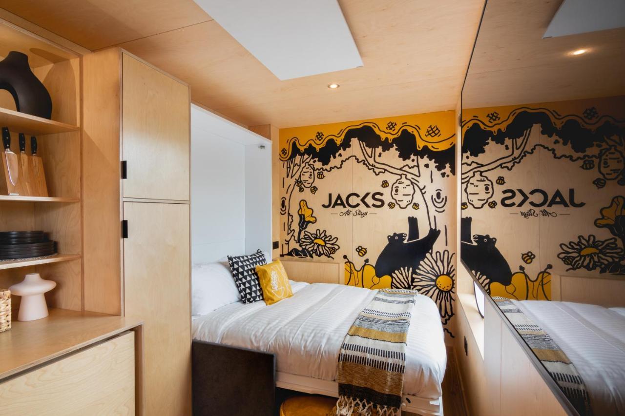 The Hive - Unique Hot Tub Cabin In Millport Extérieur photo
